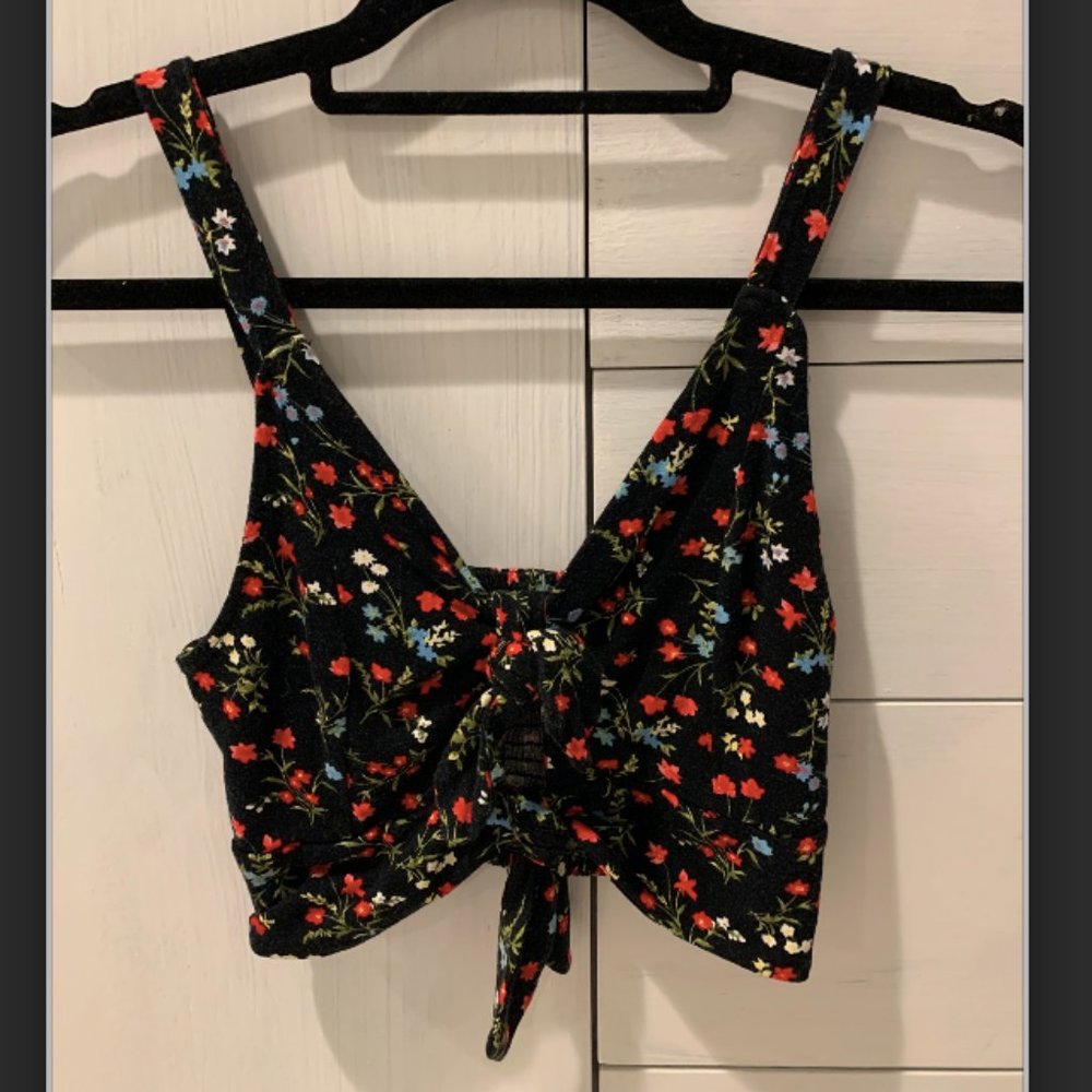 Black, Red, Blue, White Flower detailed Crop Top